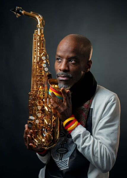 jowee-omicil-vincent-peirani-living-being