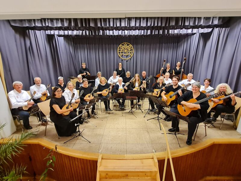 jahreskonzert-des-mandolinen-und-gitarrenorchester-der-naturfreunde-schweinfurt