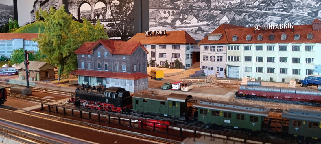 fahrnachmittag-in-der-privaten-modellbahn-ausstellung-main-spessart-partenstein