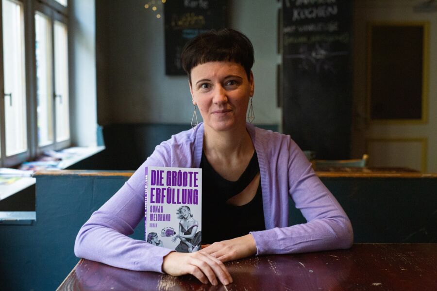 sonja-weichand-liest-aus-ihrem-neuen-roman-die-grosste-erfullung
