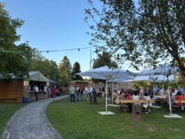 Die Weinhaltestelle Dettelbach startet in die neue Saison