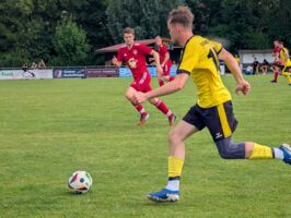 Arnsteiner Fußball-Stadtmeisterschaft und Sommerfest auf dem Sportgelände der DJK Reuchelheim