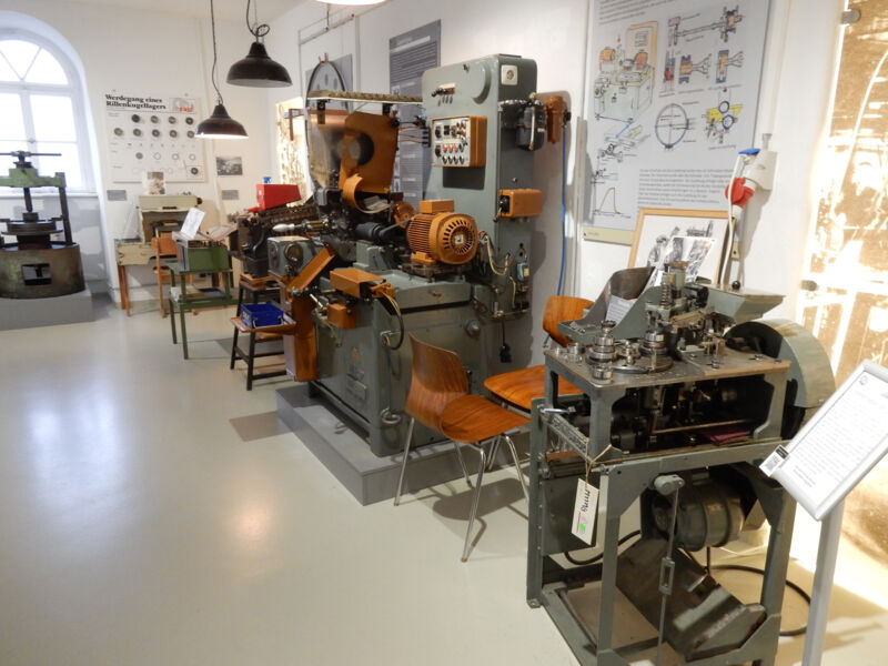 windkraft-power-aus-der-natur-mit-technik-aus-schweinfurt