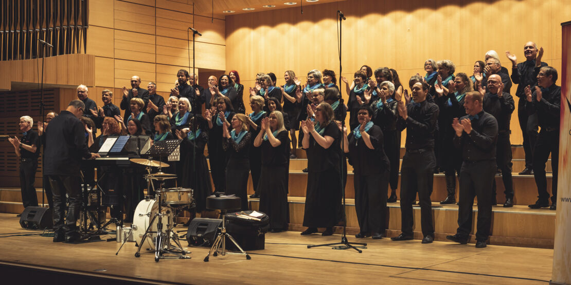 benefizkonzert-mit-voices-musik-fur-die-orgel