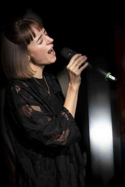 miriam-hanika-das-kleine-poesie-orchester-neustadter-schlosshof-konzerte-2026