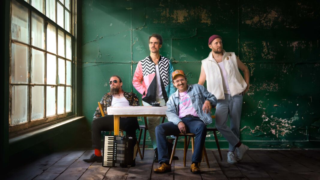 gankino-circus-das-gegenteil-von-rocknroll