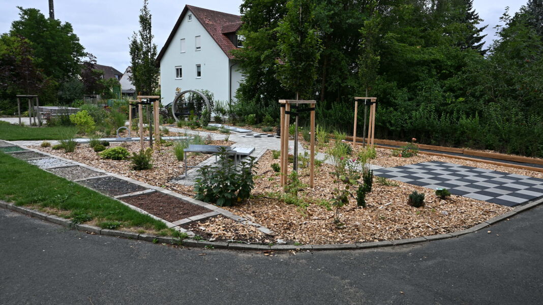 einweihung-generationenspielplatz-grettstadt