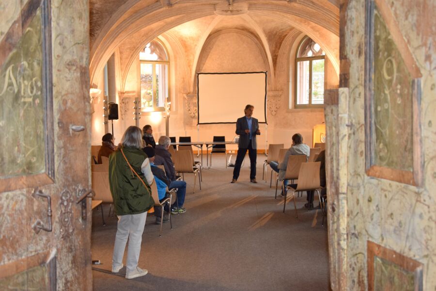 die-beziehung-zwischen-dem-frauenkloster-unterzell-und-dem-wertheimer-grafen-und-furstenhaus-122143-1803