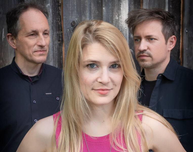 victoria-pohl-trio
