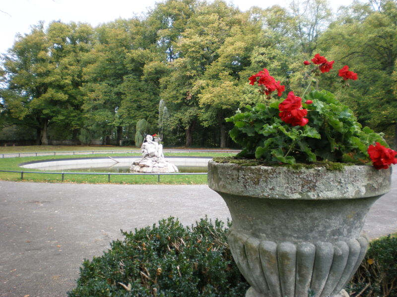 schlossparkfuhrung-auf-dem-schwanberg-immer-am-3-sonntag-im-monat-im-anschluss-um-1530-uhr-konzert-im-park-mit-den-jagdhornblasern-kitzingen