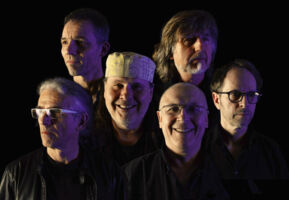 Poems on the Rocks - Zeitreise durch die Rockgeschichte