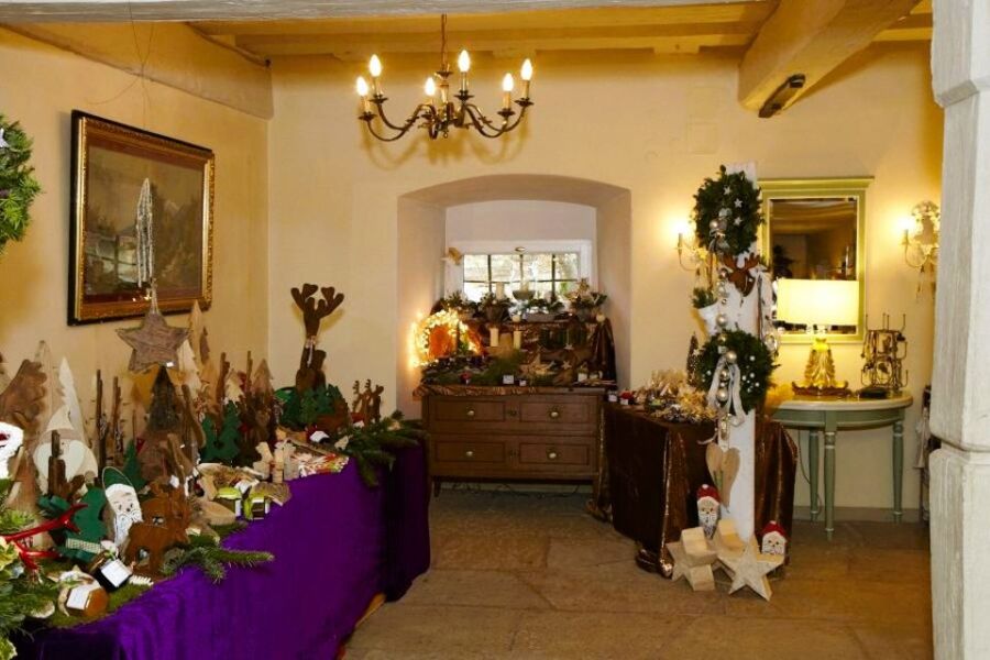 vorweihnachtlicher-markt-im-schloss-sulzheim