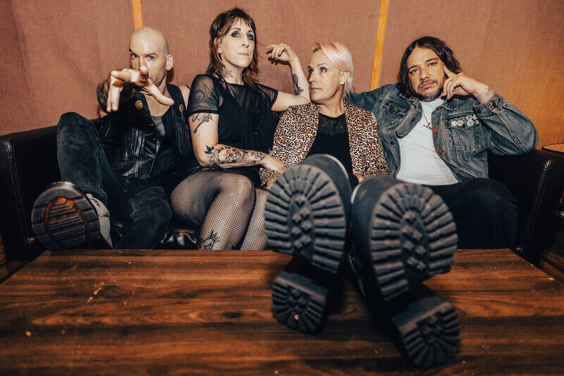 the-iron-roses-special-guest-march-molotov-nights-tour-2026