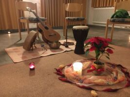 Gemeinsam singen: Spirituelle Lieder und indische Mantren