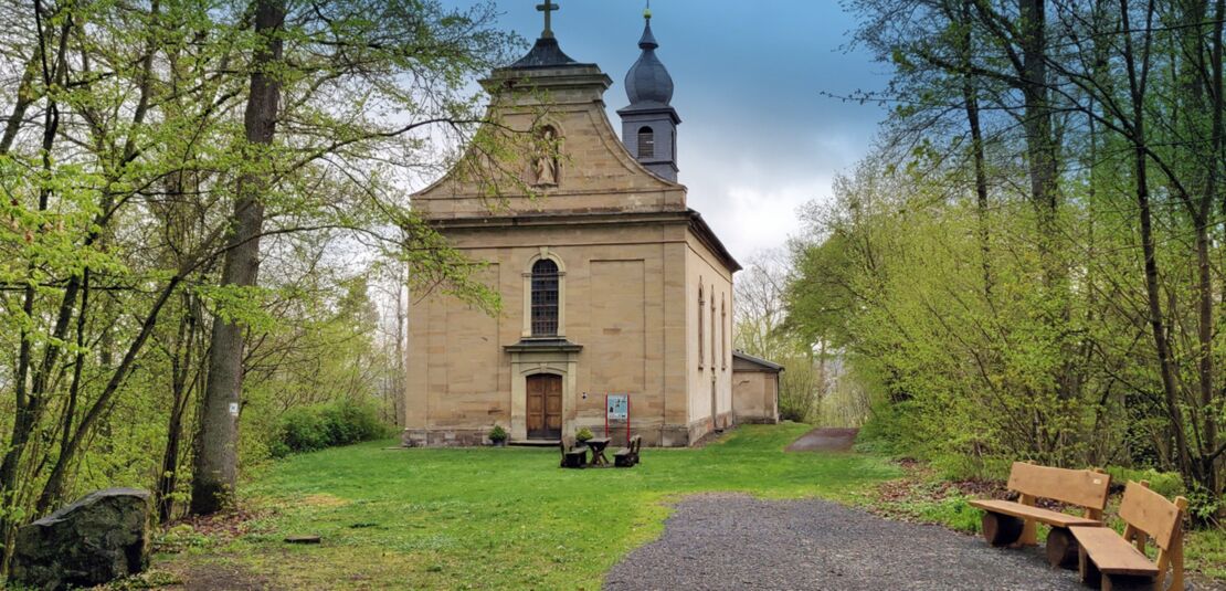 fuhrung-am-naturfriedhof