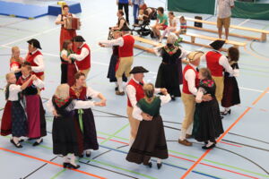 Tanzkurs Abschlussabend der Fränkischen Volkstanzgruppe KT e.V.