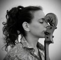 MOONLIGHT Talia Erdal, Violoncello