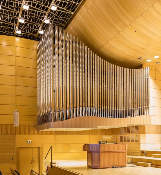 orgelfuhrung-orgelfuhrung-im-grossen-saal-benjamin-kagl