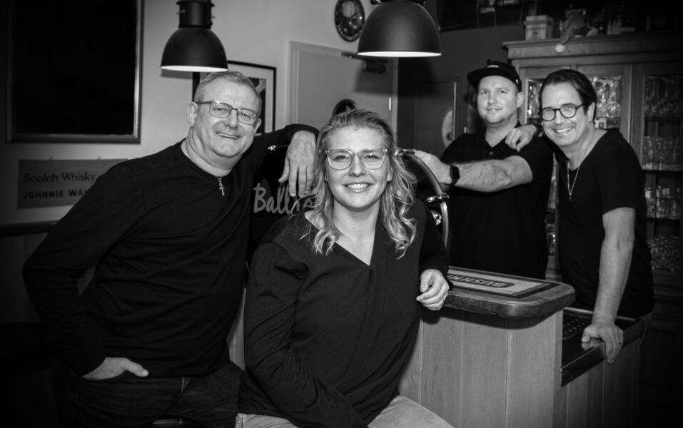 feiern-und-geniessen-mit-der-band-new-chapter